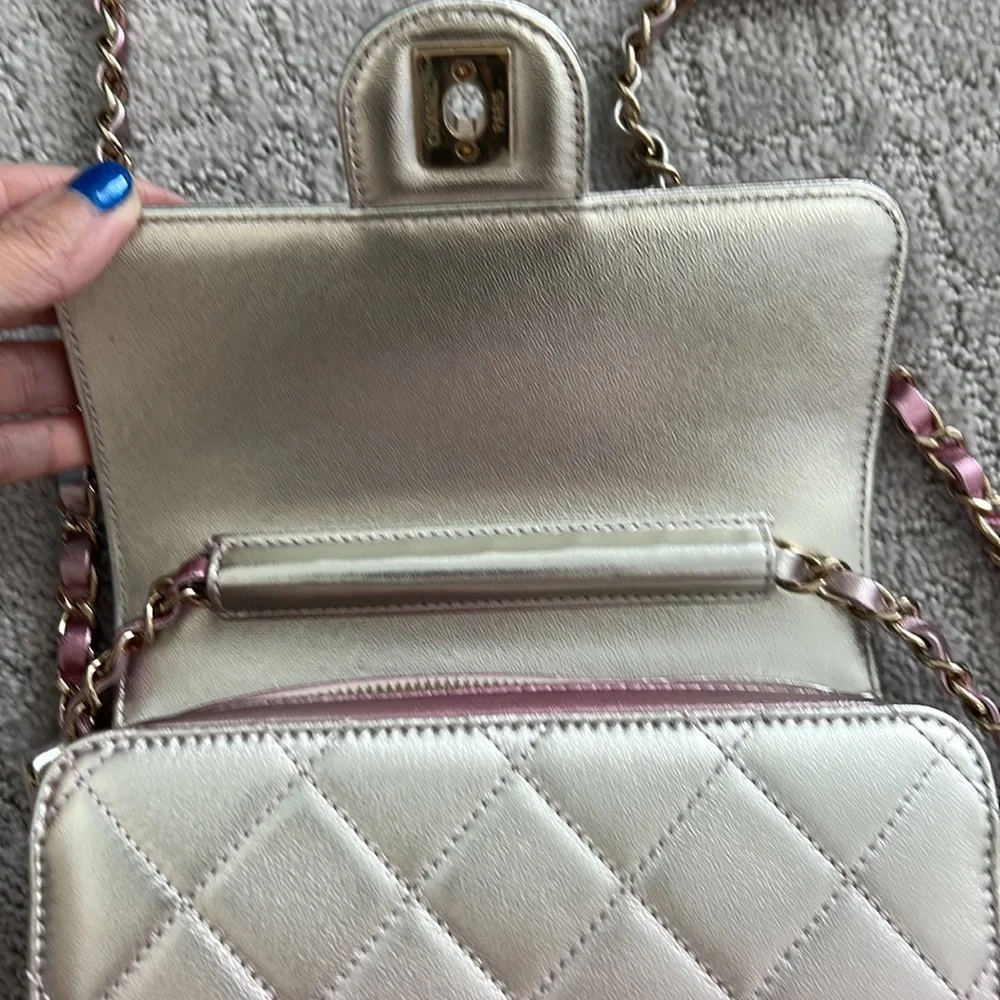 Chanel Pink & Silver Metallic Bag 😍